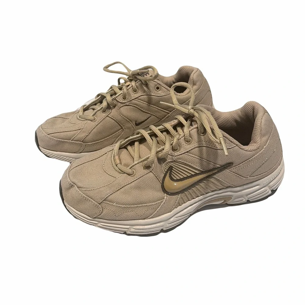 Nike Dart 8 Beige Running Shoes - Picture 2 of 5